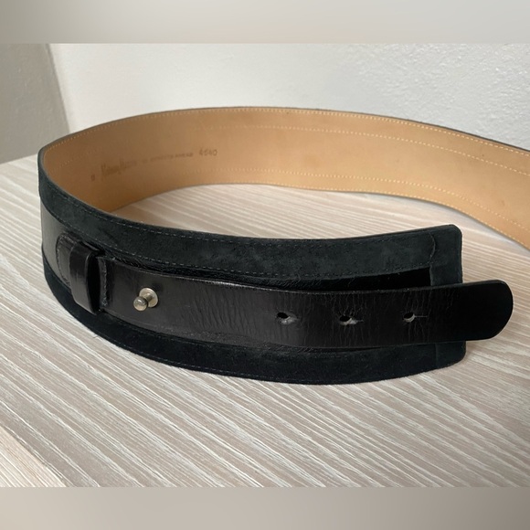 Neiman Marcus by Streets Ahead Black Leather and Suede Belt Size Medium - Picture 3 of 7